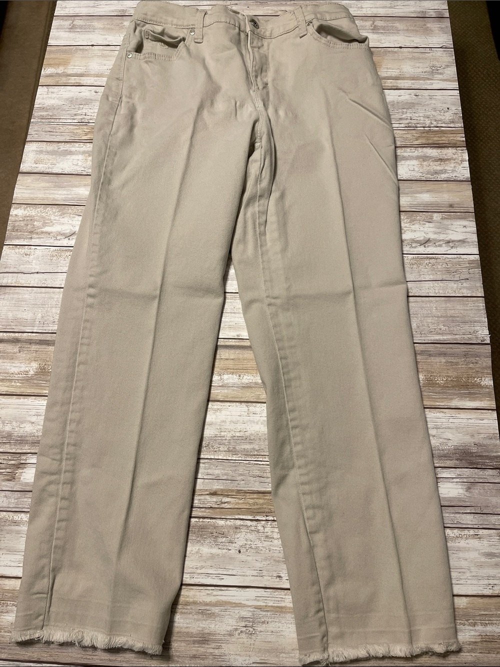 Gloria Vanderbilt Women's Straight-Leg Jeans in Light Tan